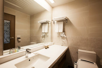 You Us Hotel 3*