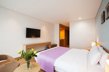 You Us Hotel 3*