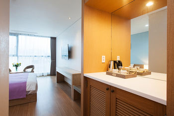 You Us Hotel 3*