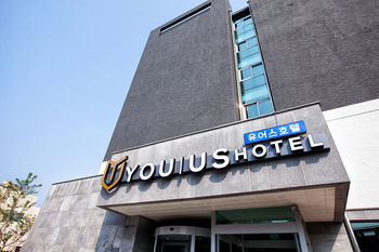You Us Hotel 3*