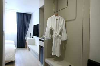 Bricks Hotel 3*