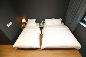 Bricks Hotel 3*