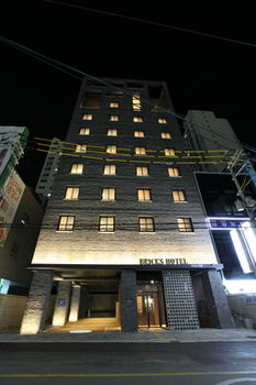 Bricks Hotel 3*
