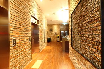 Bricks Hotel 3*