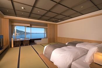 Atami Korakuen Hotel 4*