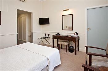 Queen’s Hotel by BON Hotels 4*