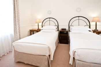 Queen’s Hotel by BON Hotels 4*