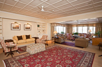 Queen’s Hotel by BON Hotels 4*