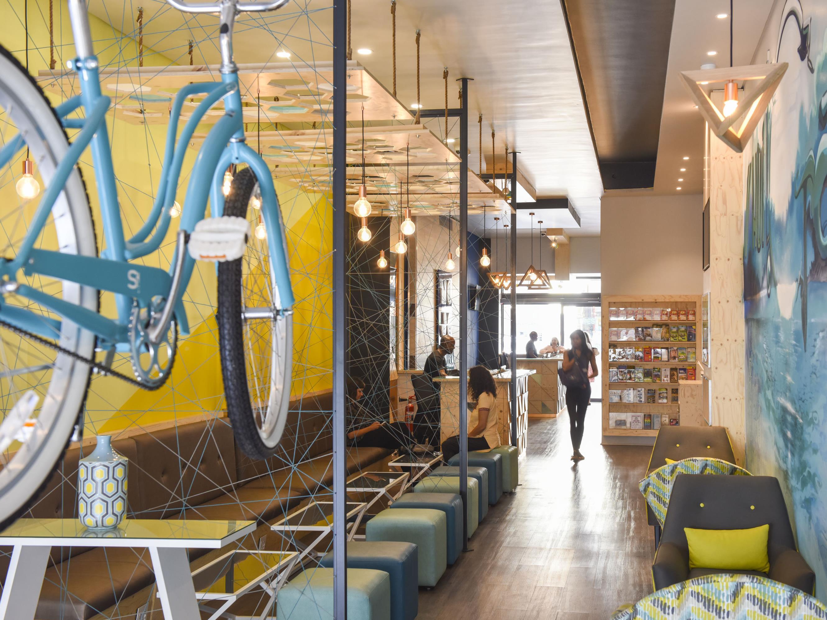 Mojo Hotel 3*