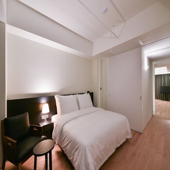 Hotel 498 2*