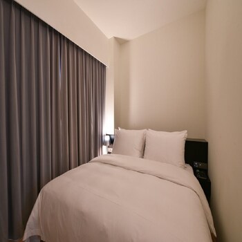 Hotel 498 2*