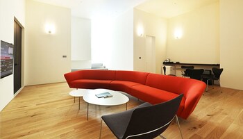 Hotel 498 2*