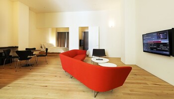 Hotel 498 2*