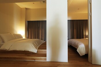 Hotel 498 2*