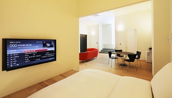 Hotel 498 2*