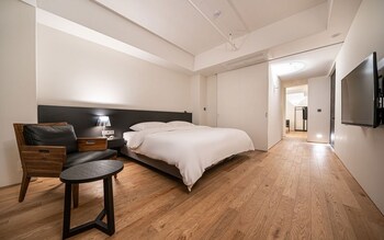 Hotel 498 2*