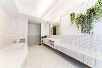 Hotel 498 2*