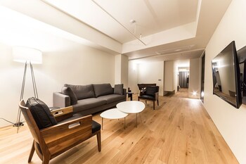 Hotel 498 2*