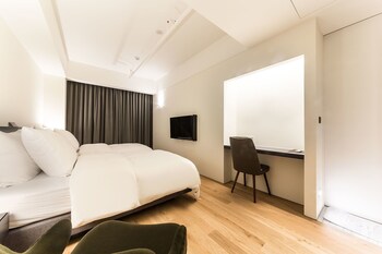 Hotel 498 2*