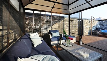 Hotel 498 2*