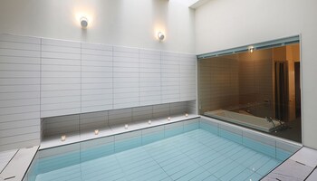Hotel 498 2*