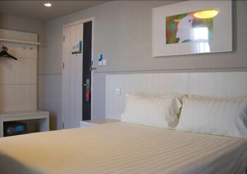 Jinjiang Inn Hotel (Shenzhen Bao'an International Airport) 2*