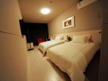 Jinjiang Inn Hotel (Shenzhen Bao'an International Airport) 2*