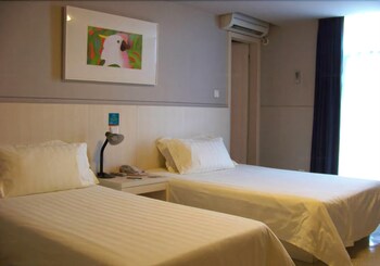 Jinjiang Inn Hotel (Shenzhen Bao'an International Airport) 2*