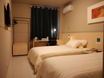 Jinjiang Inn Hotel (Shenzhen Bao'an International Airport) 2*