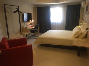 Jinjiang Inn Hotel (Shenzhen Bao'an International Airport) 2*