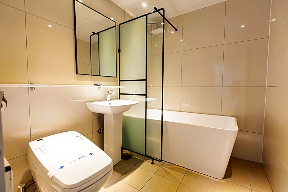 Knox Hotel 3*