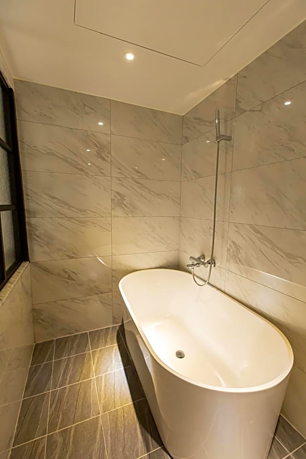 Knox Hotel 3*