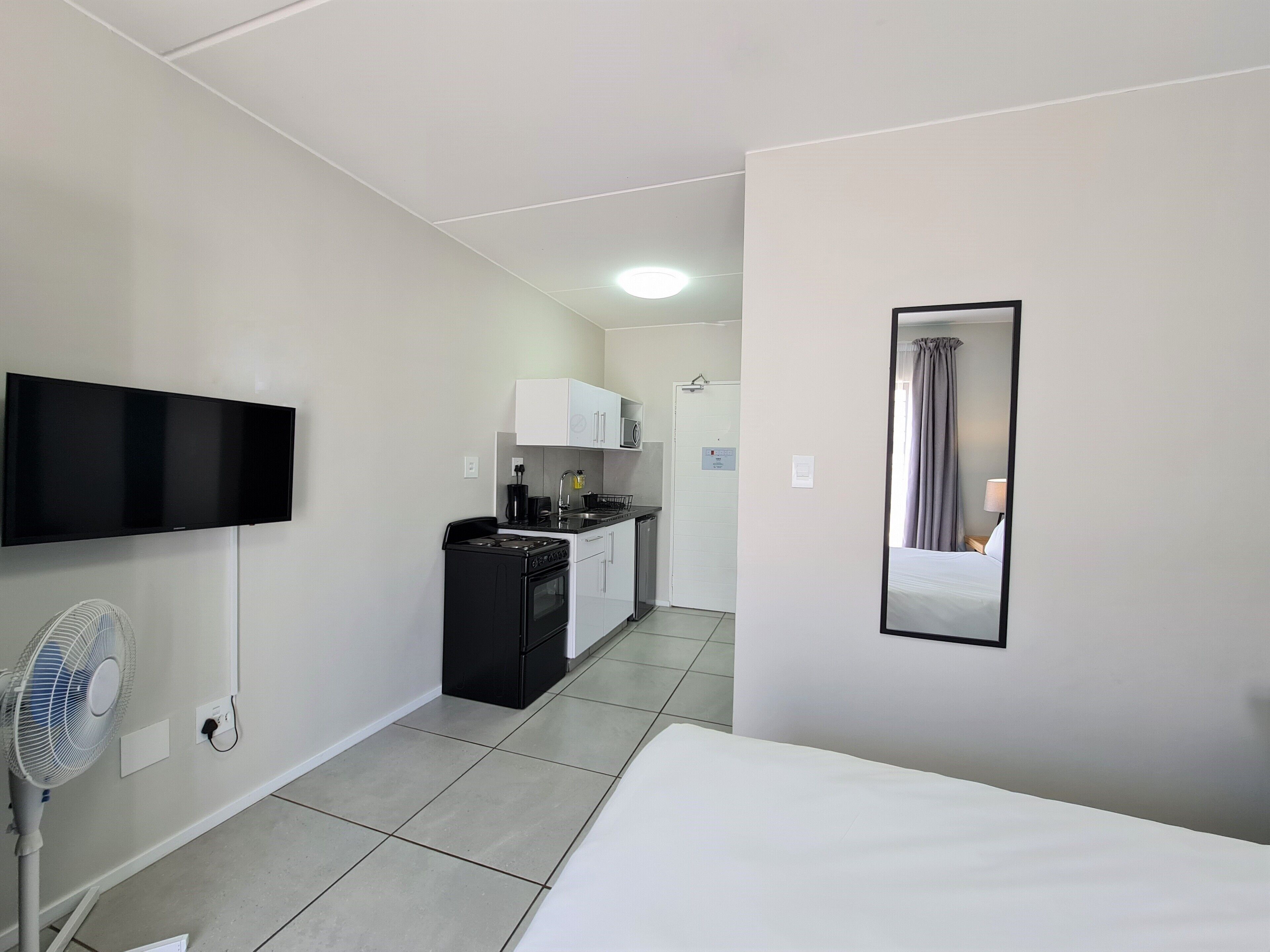 MINT Express Sandton View 0*
