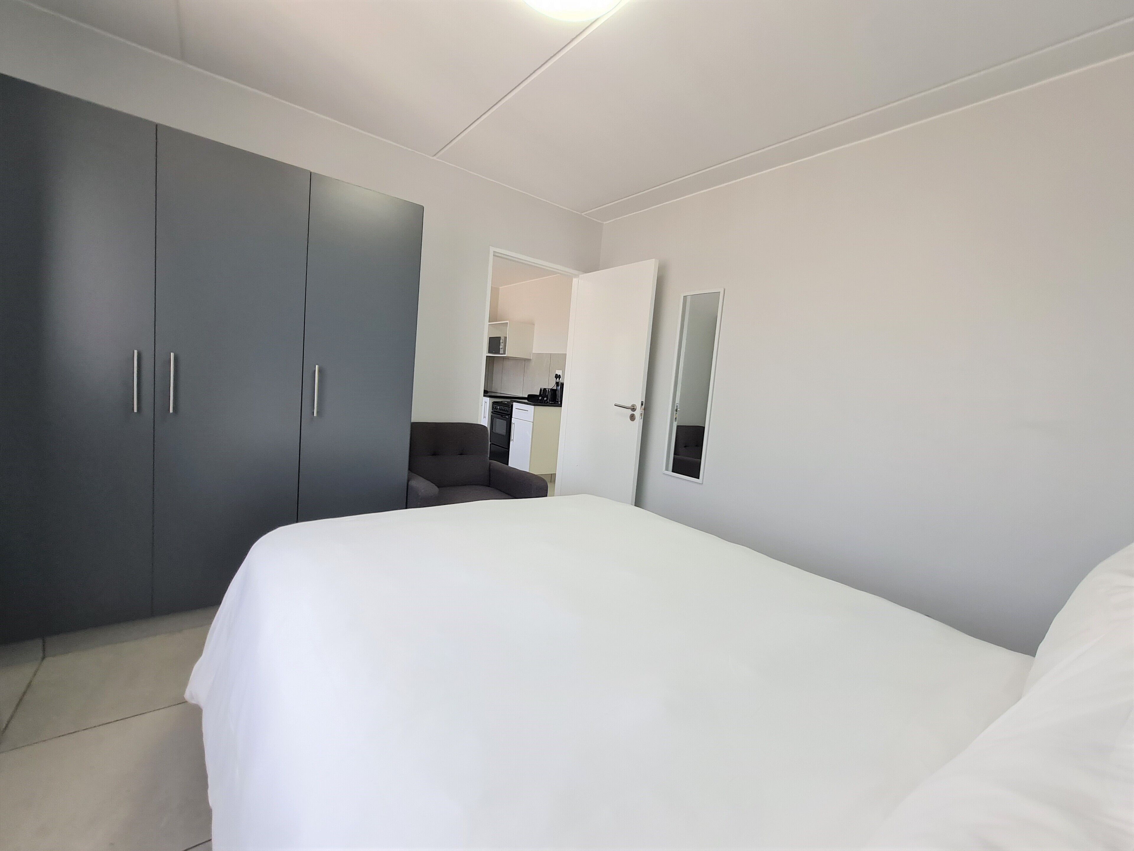 MINT Express Sandton View 0*