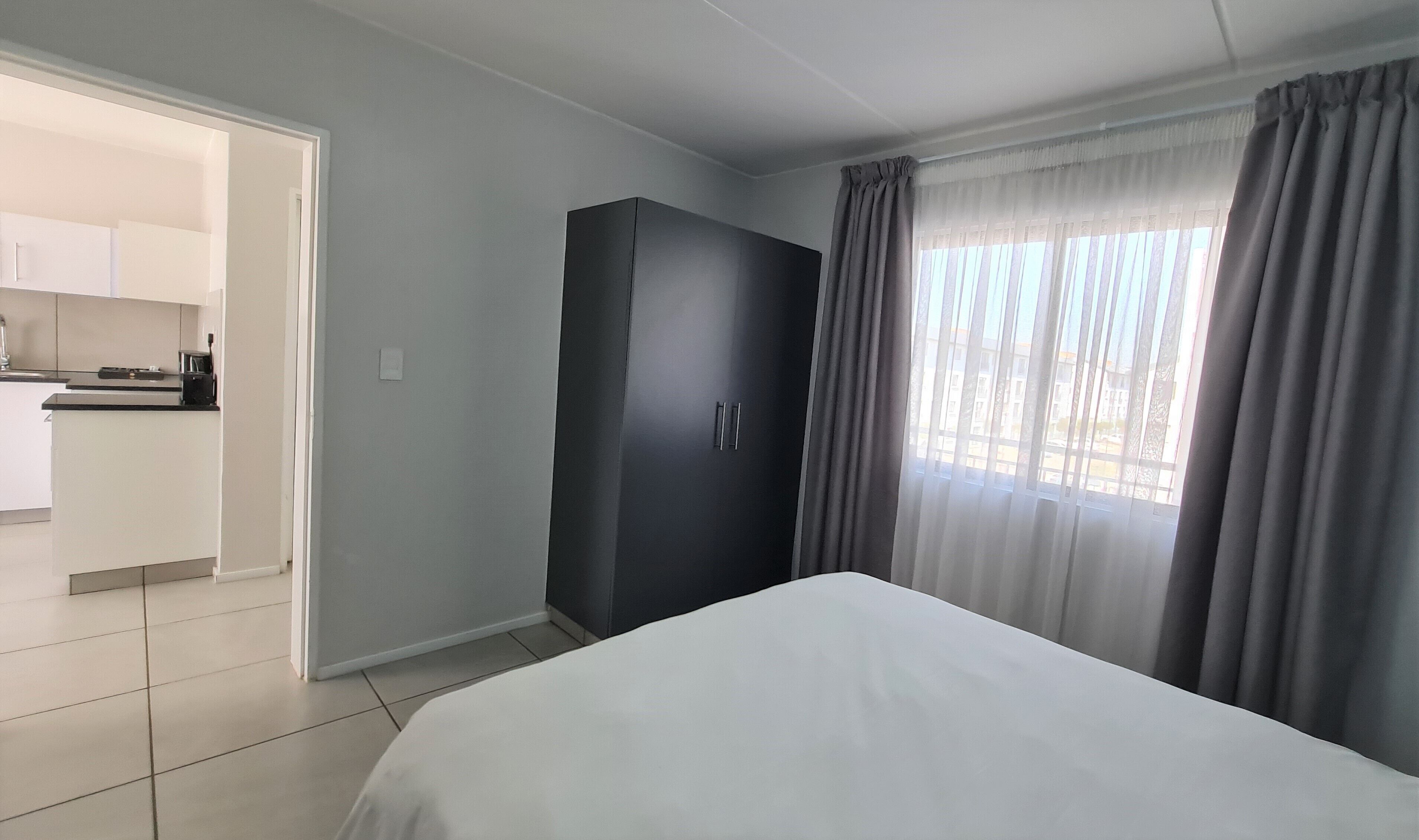 MINT Express Sandton View 0*