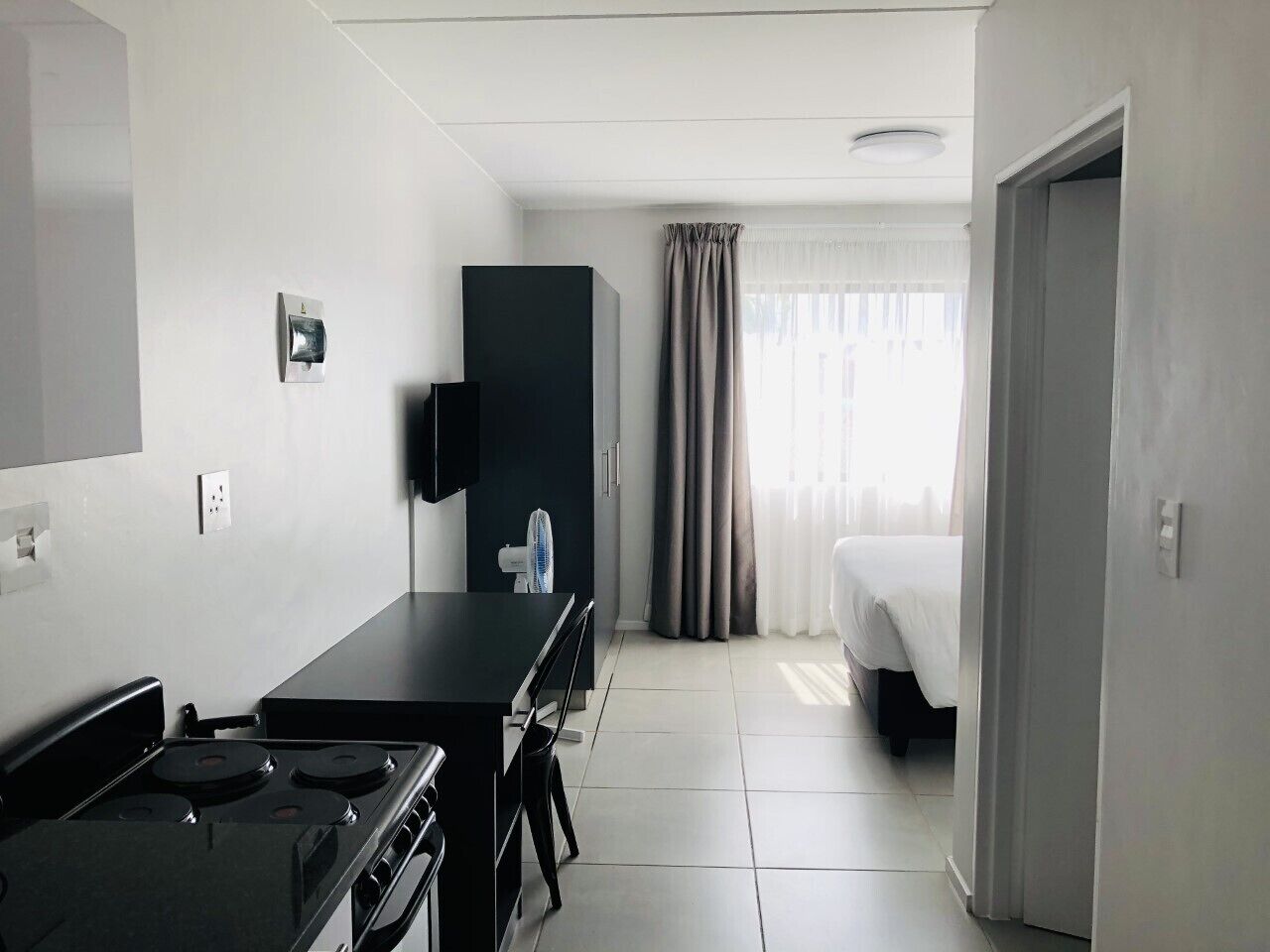 MINT Express Sandton View 0*