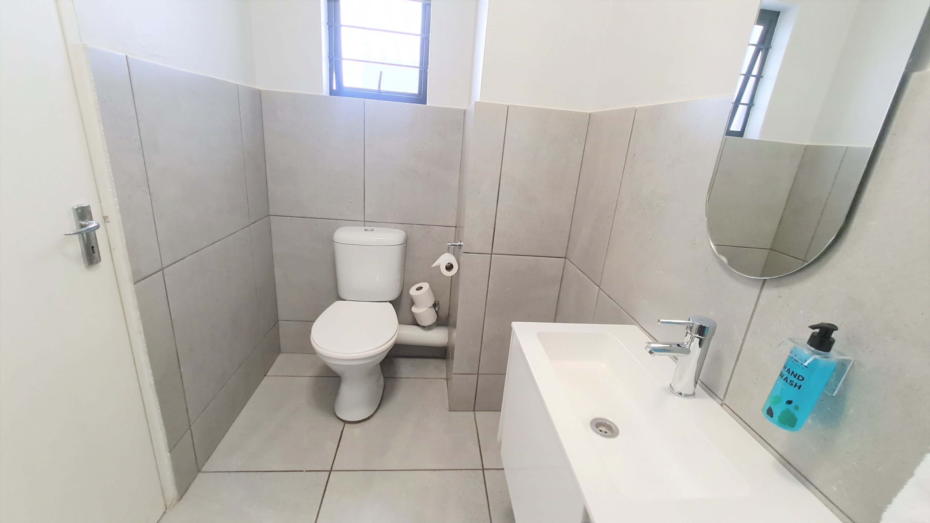 MINT Express Sandton View 0*