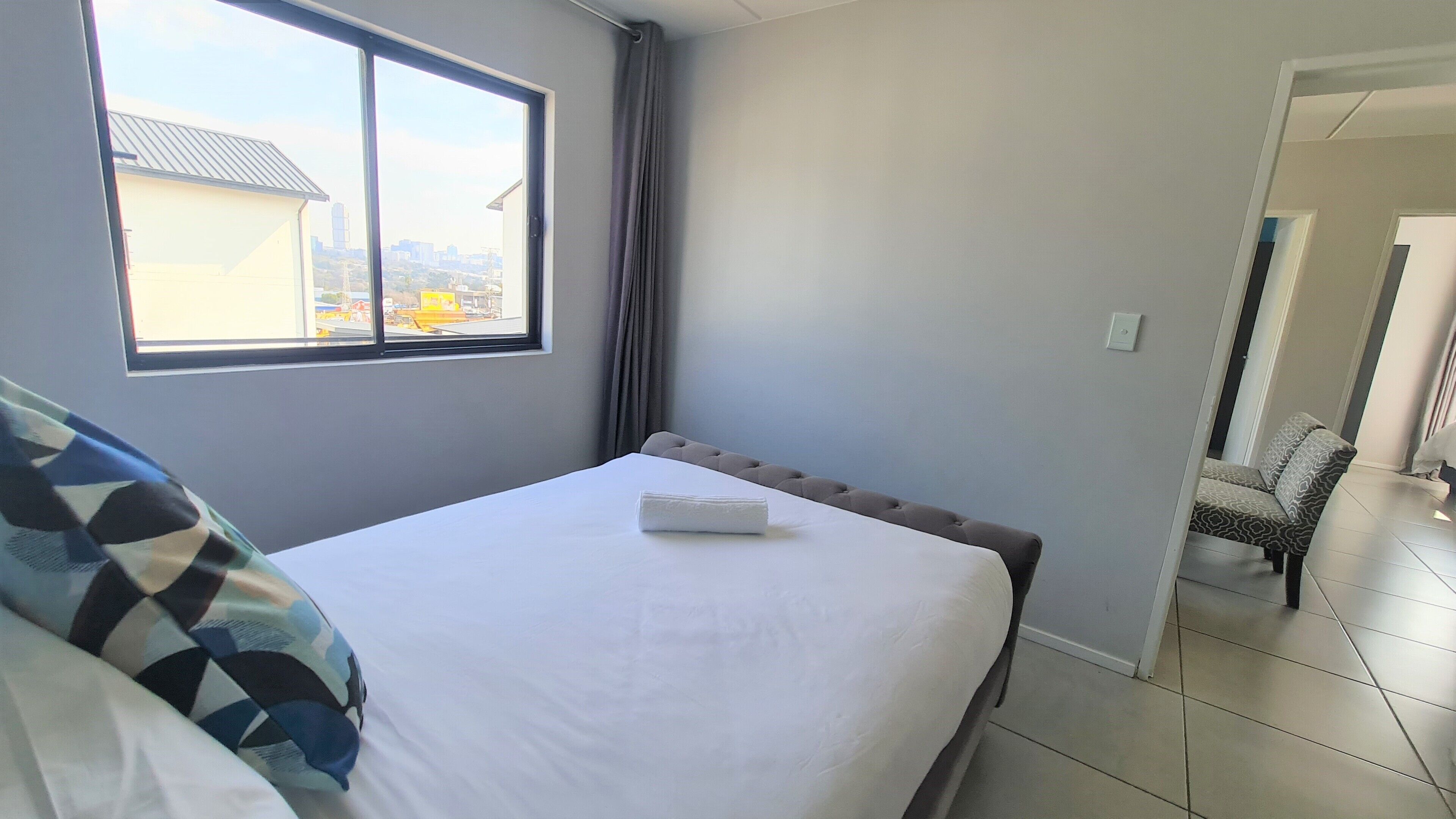 MINT Express Sandton View 0*