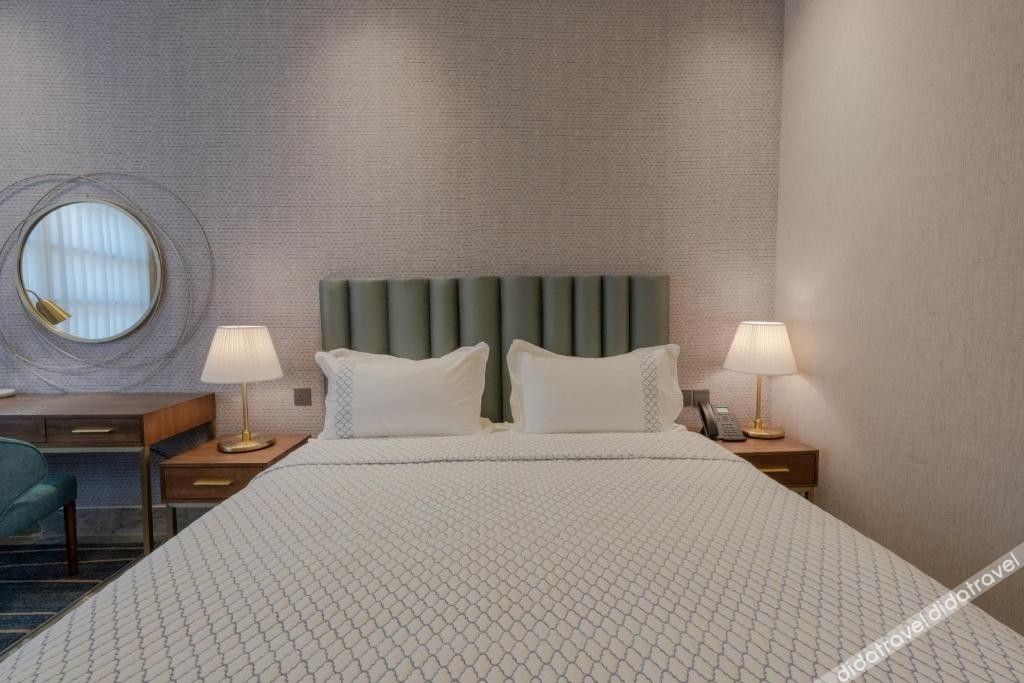 IRIS INN NARJIS 0*
