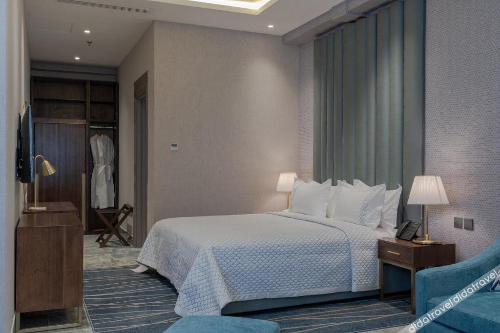 IRIS INN NARJIS 0*