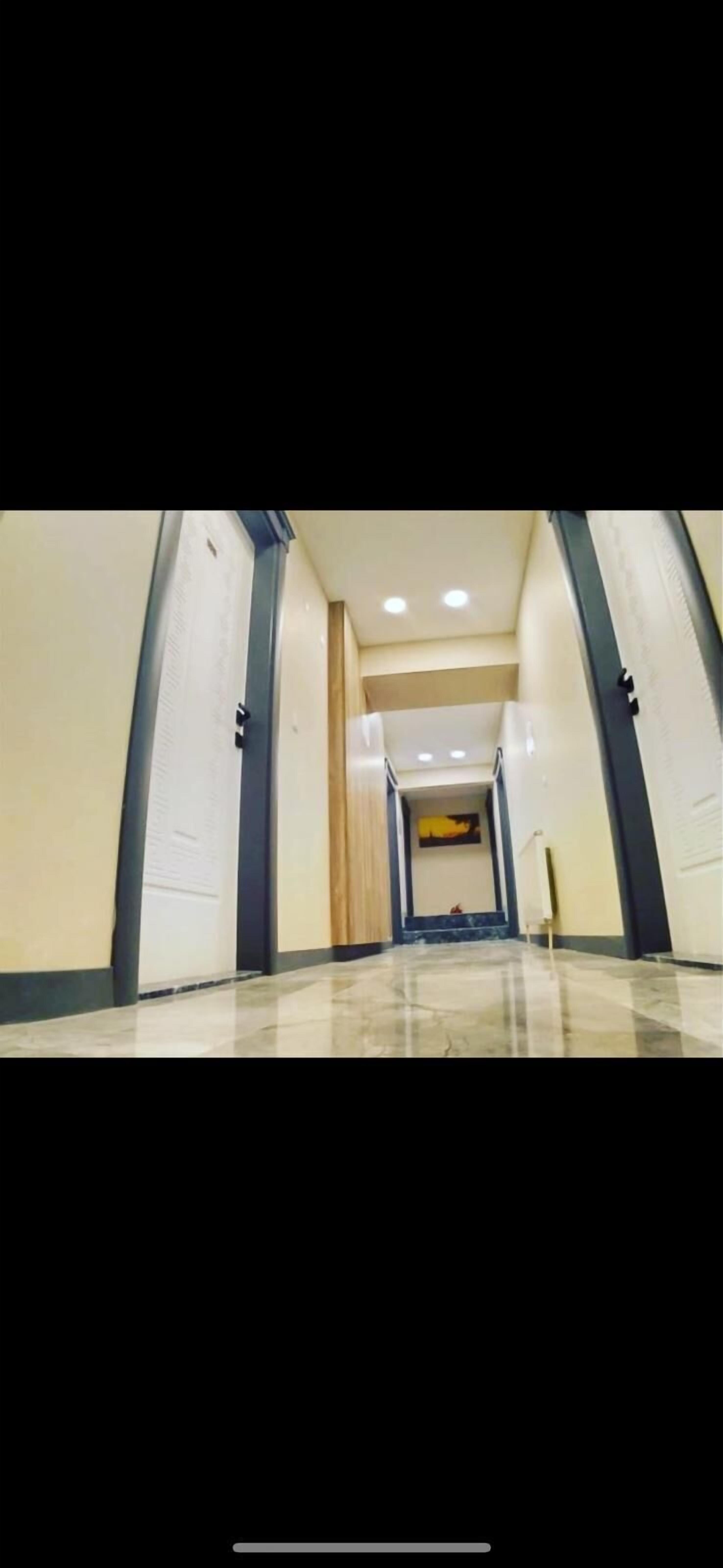 Lion Boutique Hotel 3*