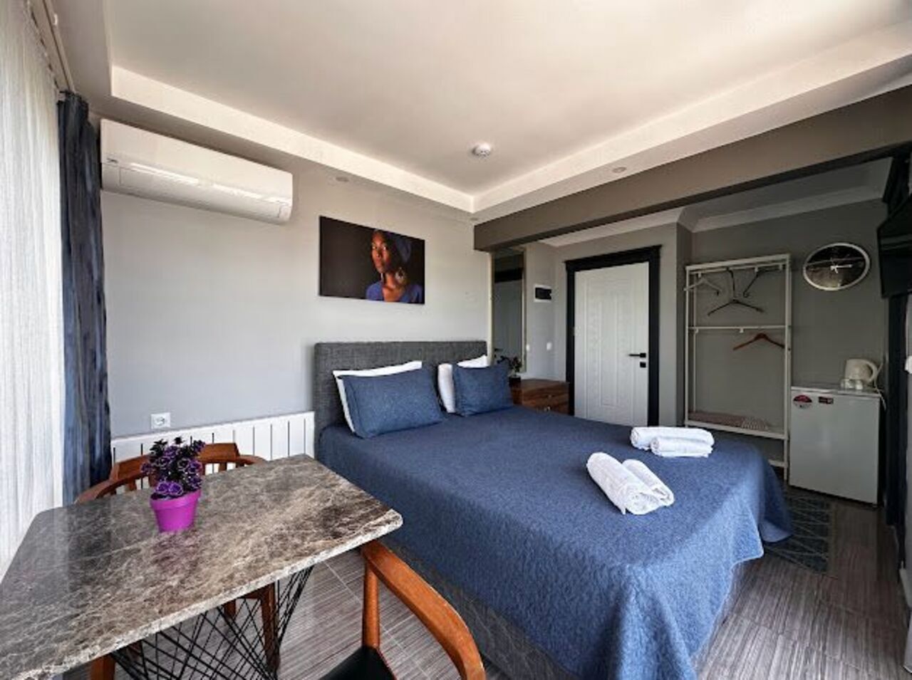 Lion Boutique Hotel 3*