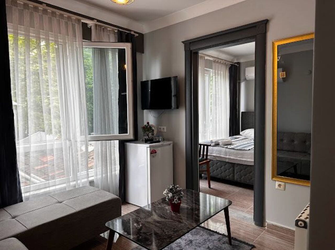 Lion Boutique Hotel 3*