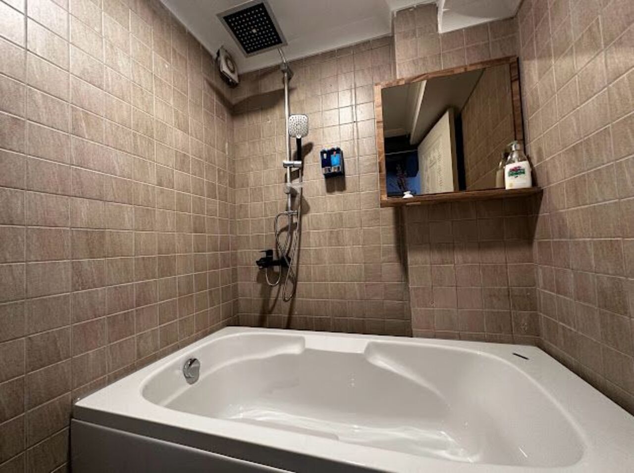 Lion Boutique Hotel 3*