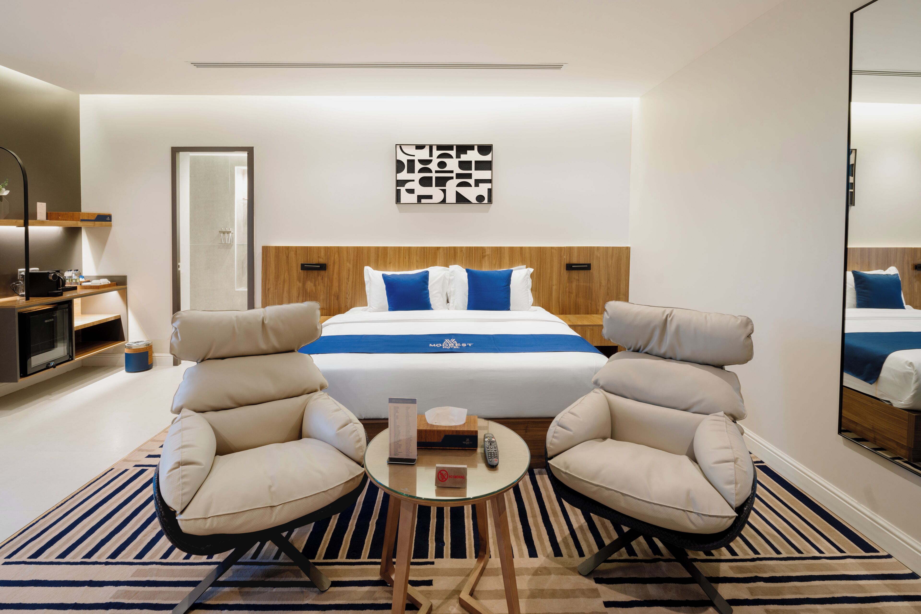 Modrest Hotel 2*