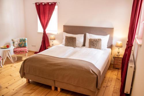 Fenix Hall 4*