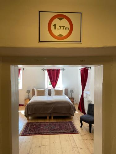 Fenix Hall 4*