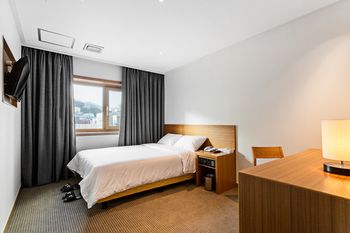 Busan Tourist Hotel 3*