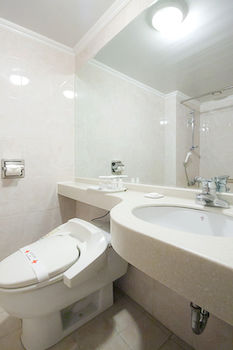Busan Tourist Hotel 3*