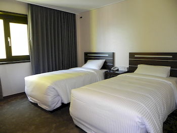 Busan Tourist Hotel 3*